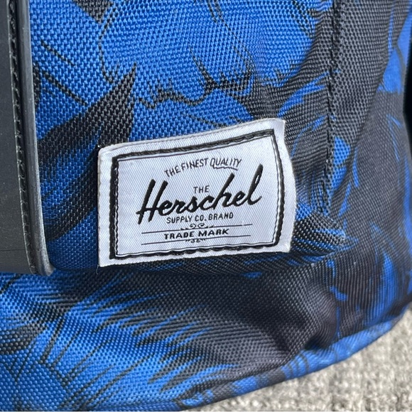 Herschel Supply Co. Dawson Blue Hawaiian Print Backpack - Picture 3 of 16